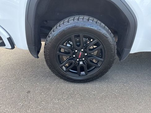 Used 2024 GMC Sierra 1500 Elevation w/ LPO, Elevation Black Package image 34