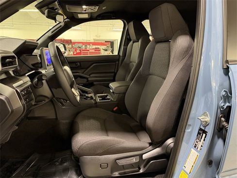 Used 2025 Toyota 4Runner SR5 image 13