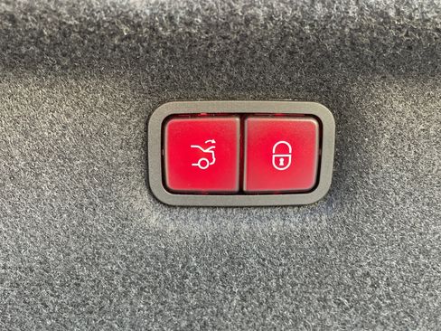 Certified 2022 Mercedes-Benz SL 55 AMG 4MATIC image 18