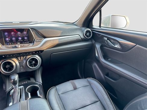 Used 2020 Chevrolet Blazer Premier w/ Driver Confidence II Package image 24