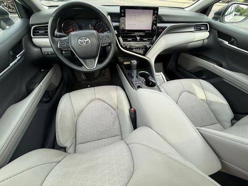 Used 2021 Toyota Camry XSE FWD image 23