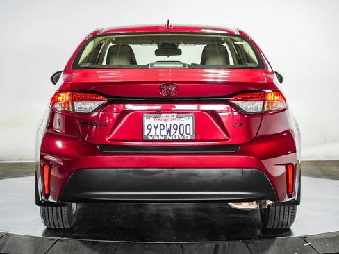 Certified 2026 Toyota Corolla LE w/ LE Premium Package FWD image 6