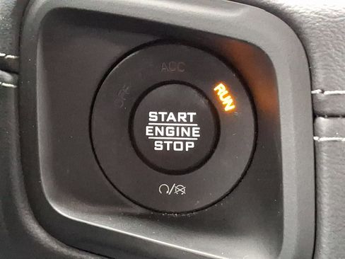 Certified 2025 Jeep Wrangler Unlimited Rubicon 4xe w/ Safety Group image 28