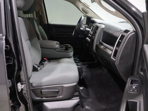 Used 2019 RAM 1500 Express w/ Express Value Package AWD/4WD image 22