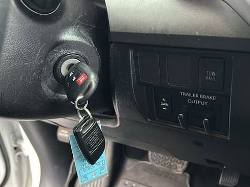 Used 2020 Toyota Tundra SR5 image 19