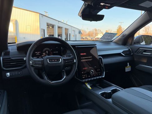 New 2026 GMC Acadia AT4 image 17