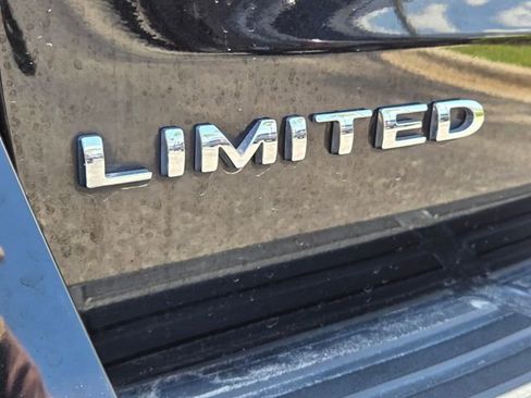 Used 2024 Ford Expedition Max Limited AWD/4WD image 17