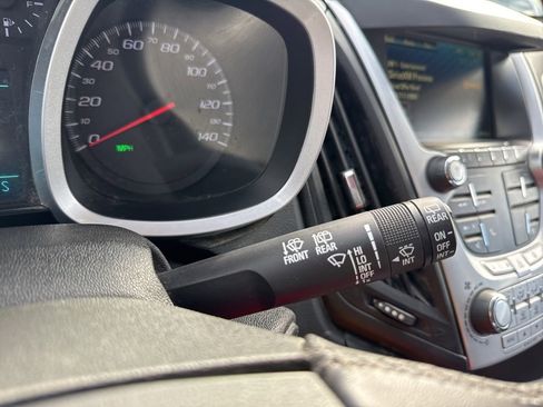 Used 2015 Chevrolet Equinox LT w/ Driver Convenience Package image 12