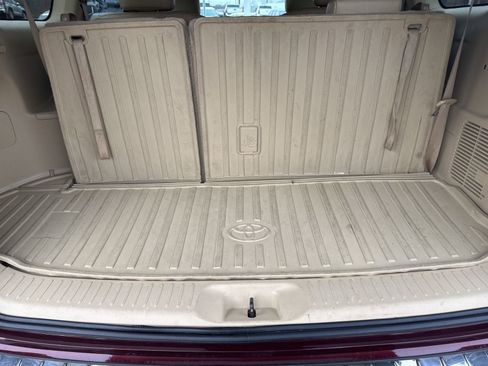 Used 2019 Toyota Highlander XLE image 11