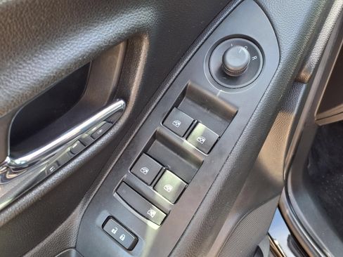 Used 2020 Chevrolet Trax LS FWD image 15