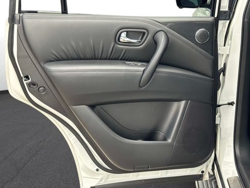 Used 2023 Nissan Armada SL w/ Midnight Edition Package RWD image 13