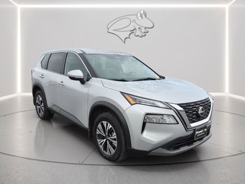 Used 2022 Nissan Rogue SV image 7