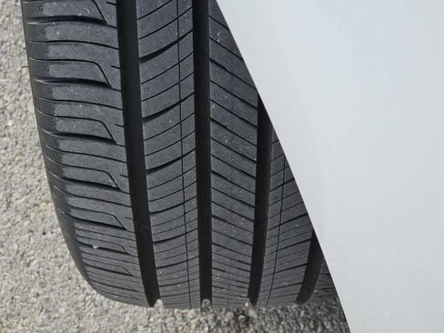 Used 2022 Toyota Camry SE image 10