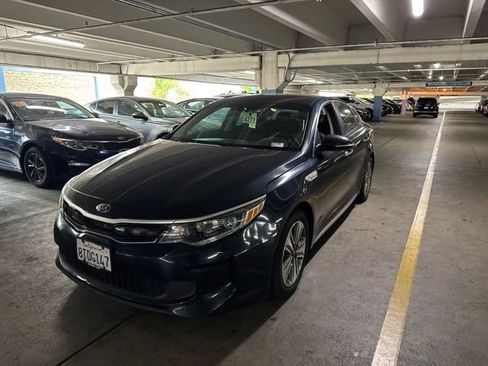 Used 2017 Kia Optima EX FWD image 2