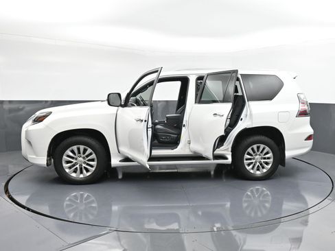 Used 2021 Lexus GX 460 Premium image 41
