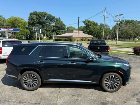 Used 2025 Hyundai Palisade Calligraphy FWD image 4