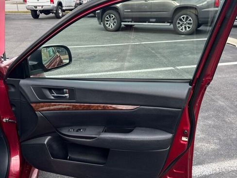 Used 2013 Subaru Legacy 2.5i Limited image 17