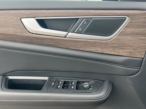 Used 2024 Volkswagen Atlas SEL image 20