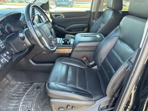 Used 2019 GMC Yukon Denali w/ Denali Ultimate Package AWD/4WD image 4