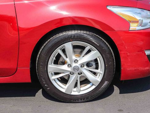 Used 2013 Nissan Altima 2.5 SV FWD image 11