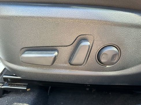 Used 2025 Kia Seltos EX image 26