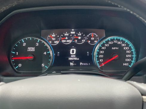 Used 2017 GMC Sierra 2500 Denali w/ Duramax Plus Package AWD/4WD image 27