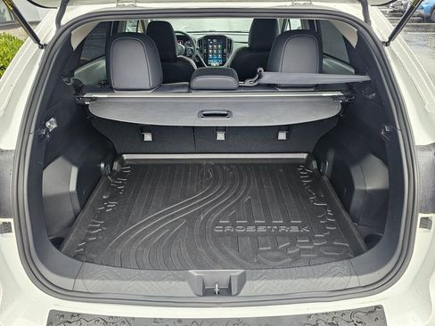 Certified 2025 Subaru Crosstrek 2.5i Limited w/ Crosstrek Mirror Package image 14