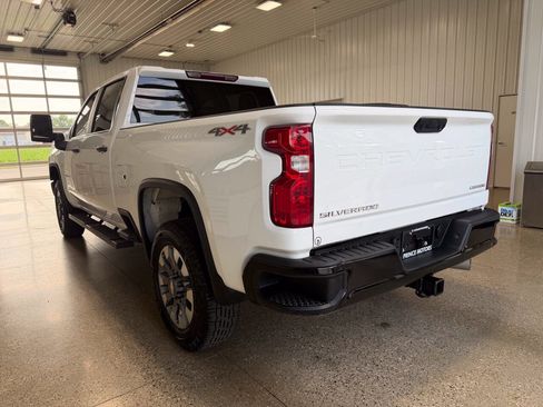 Used 2023 Chevrolet Silverado 2500 Custom w/ Custom Value Package AWD/4WD image 3
