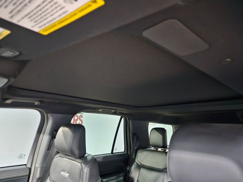 Used 2025 Ford Expedition Platinum w/ Stealth Performance Package image 25