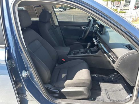 Used 2025 Honda Civic LX image 32