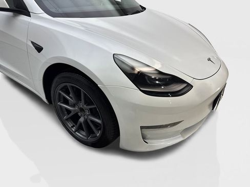 Used 2023 Tesla Model 3 Standard Range RWD image 19
