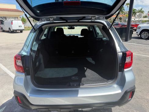 Used 2018 Subaru Outback 2.5i AWD/4WD image 35