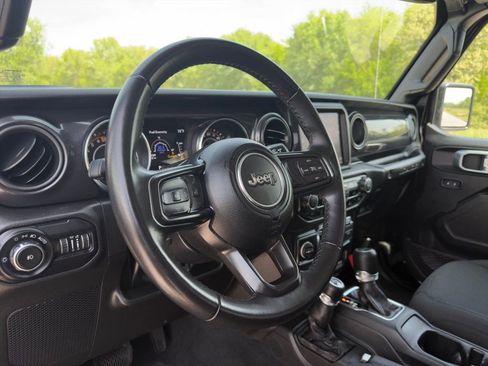Used 2022 Jeep Wrangler Unlimited Sport AWD/4WD image 18
