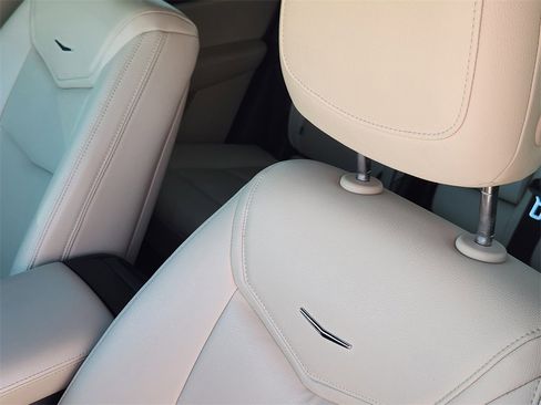 Used 2019 Cadillac XT5 FWD image 15