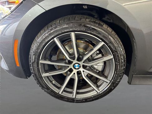 Used 2019 BMW 330i xDrive Sedan w/ Convenience Package image 24