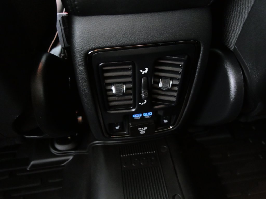 Used 2020 Jeep Grand Cherokee High Altitude AWD/4WD image 20