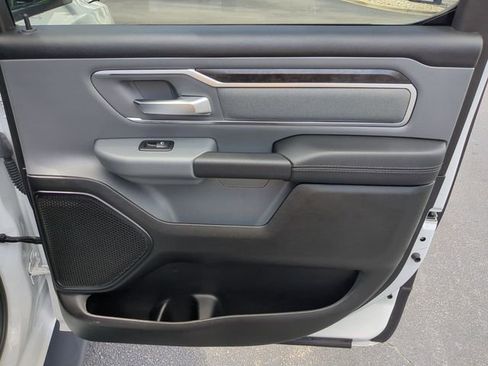 Used 2022 RAM 1500 Big Horn AWD/4WD image 30