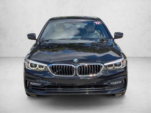 Used 2017 BMW 530i 530i image 2