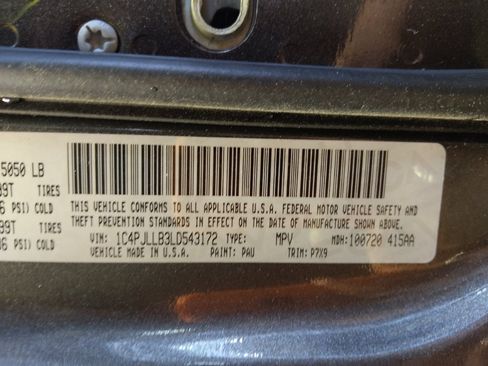 Used 2020 Jeep Cherokee Latitude Plus FWD image 33