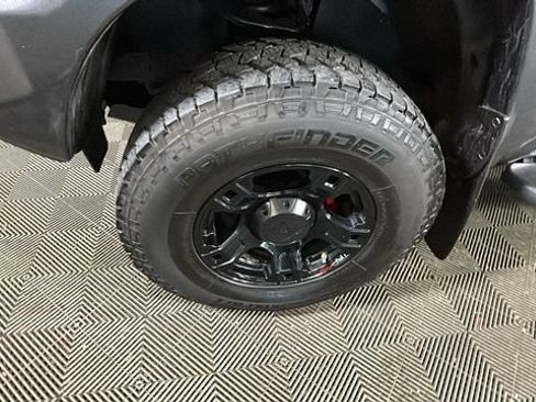 Used 2013 Toyota Tacoma PreRunner w/ TRD Off-Road Pkg RWD image 8