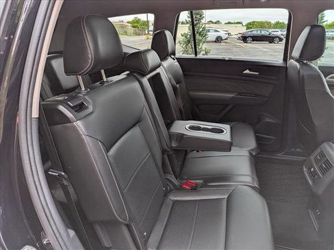 Certified 2023 Volkswagen Atlas SEL AWD/4WD image 17