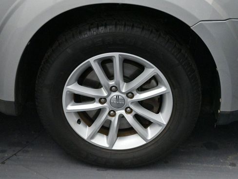 Used 2013 Dodge Journey SXT w/ Flexible Seating Group image 28