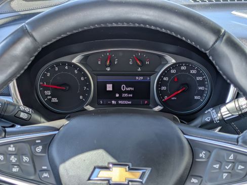 Used 2020 Chevrolet Equinox Premier AWD/4WD image 22
