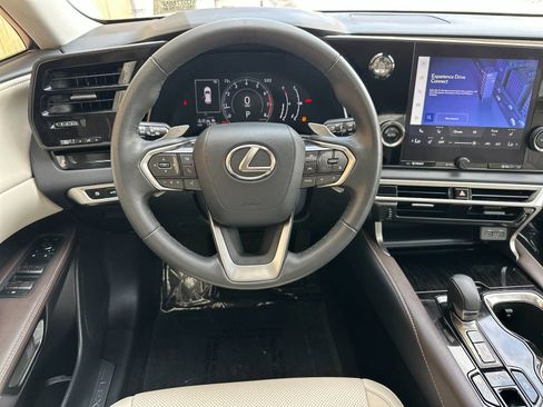 Used 2024 Lexus RX 350 FWD w/ Technology Package image 16
