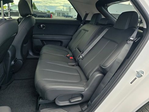 New 2025 Hyundai Ioniq 5 SEL image 32