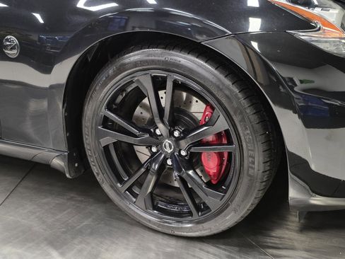 Used 2020 Nissan 370Z Touring Sport image 37