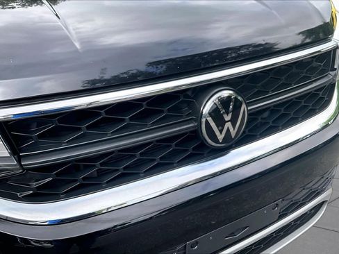 Used 2023 Volkswagen Taos S AWD/4WD image 32