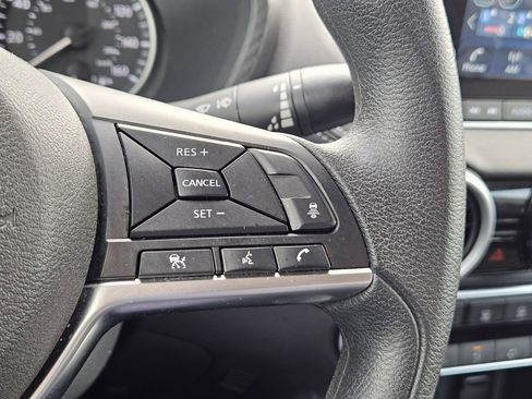 Used 2024 Nissan Sentra SV FWD image 24