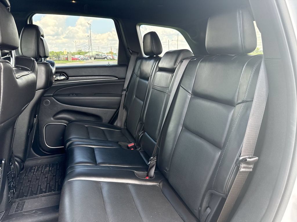 Used 2020 Jeep Grand Cherokee High Altitude AWD/4WD image 12