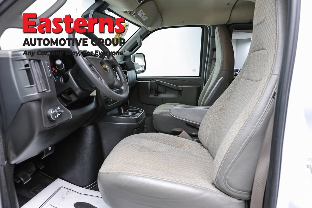 Used 2024 Chevrolet Express 3500 LT w/ LT Preferred Equipment Group RWD image 15